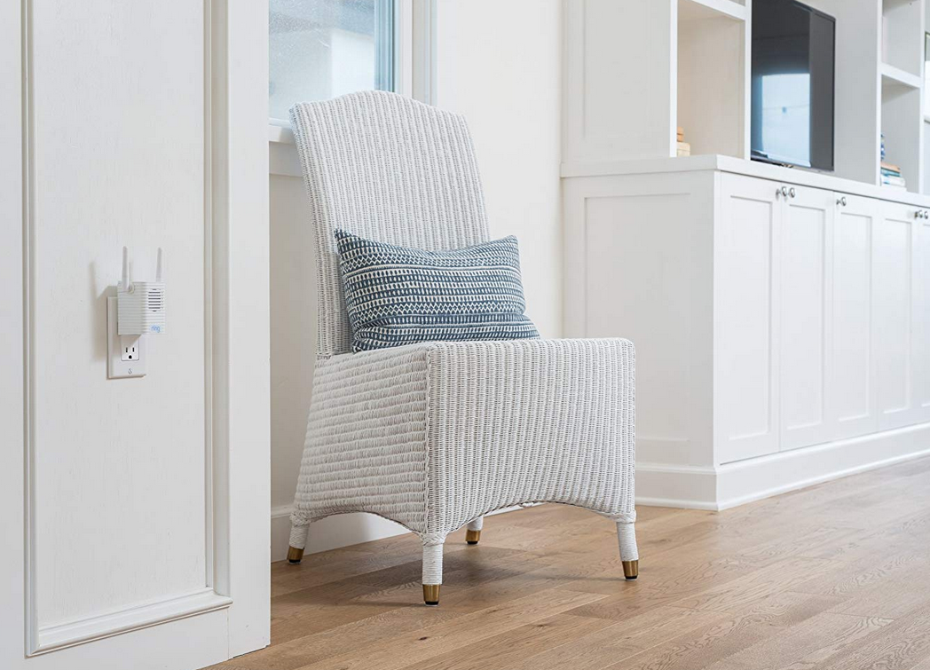 Ring Chime Pro, Indoor Chime and Wi-Fi Extender ONLY for Ring Network Devices - Image 2